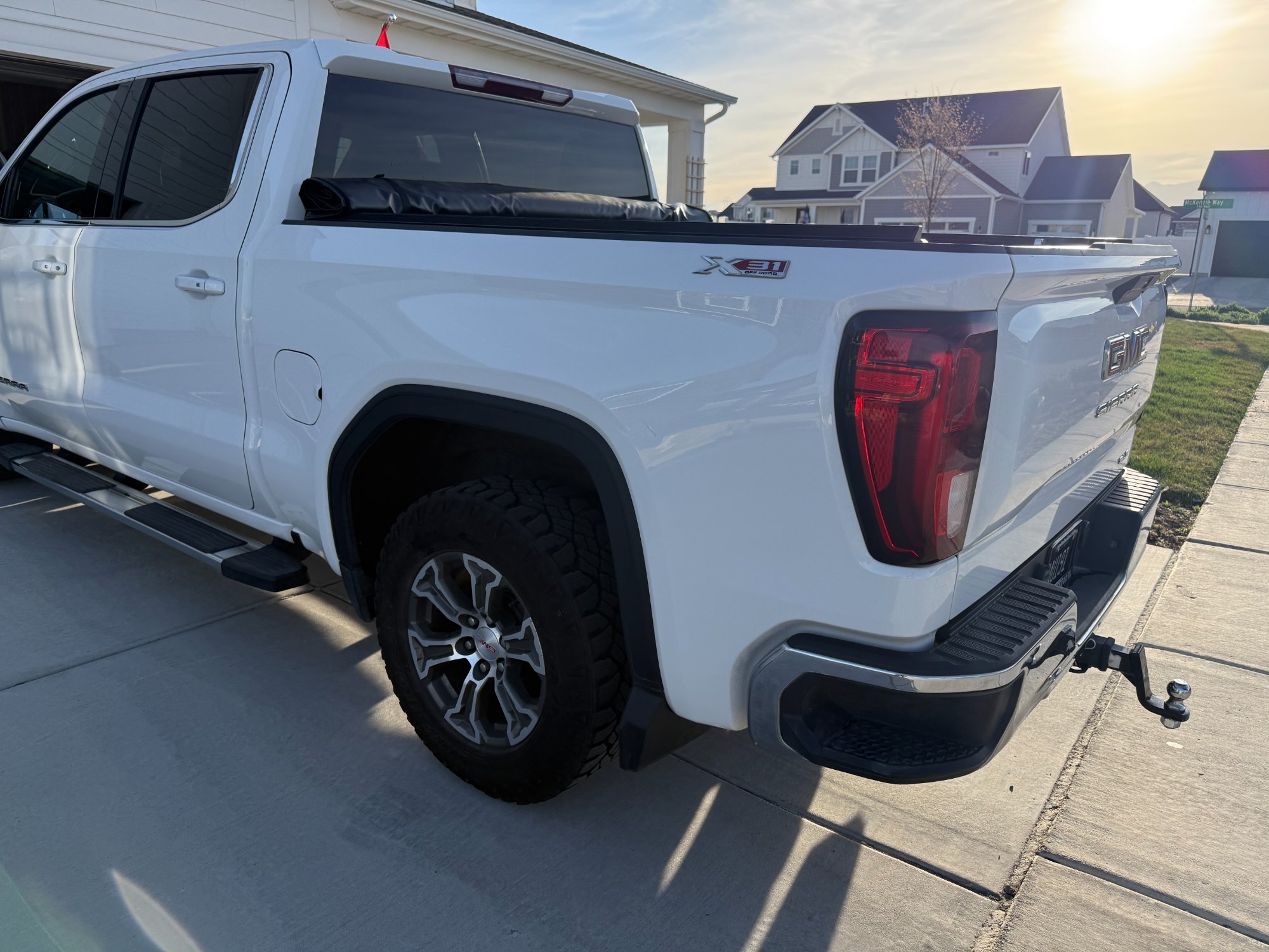 Blanco GMC Sierra