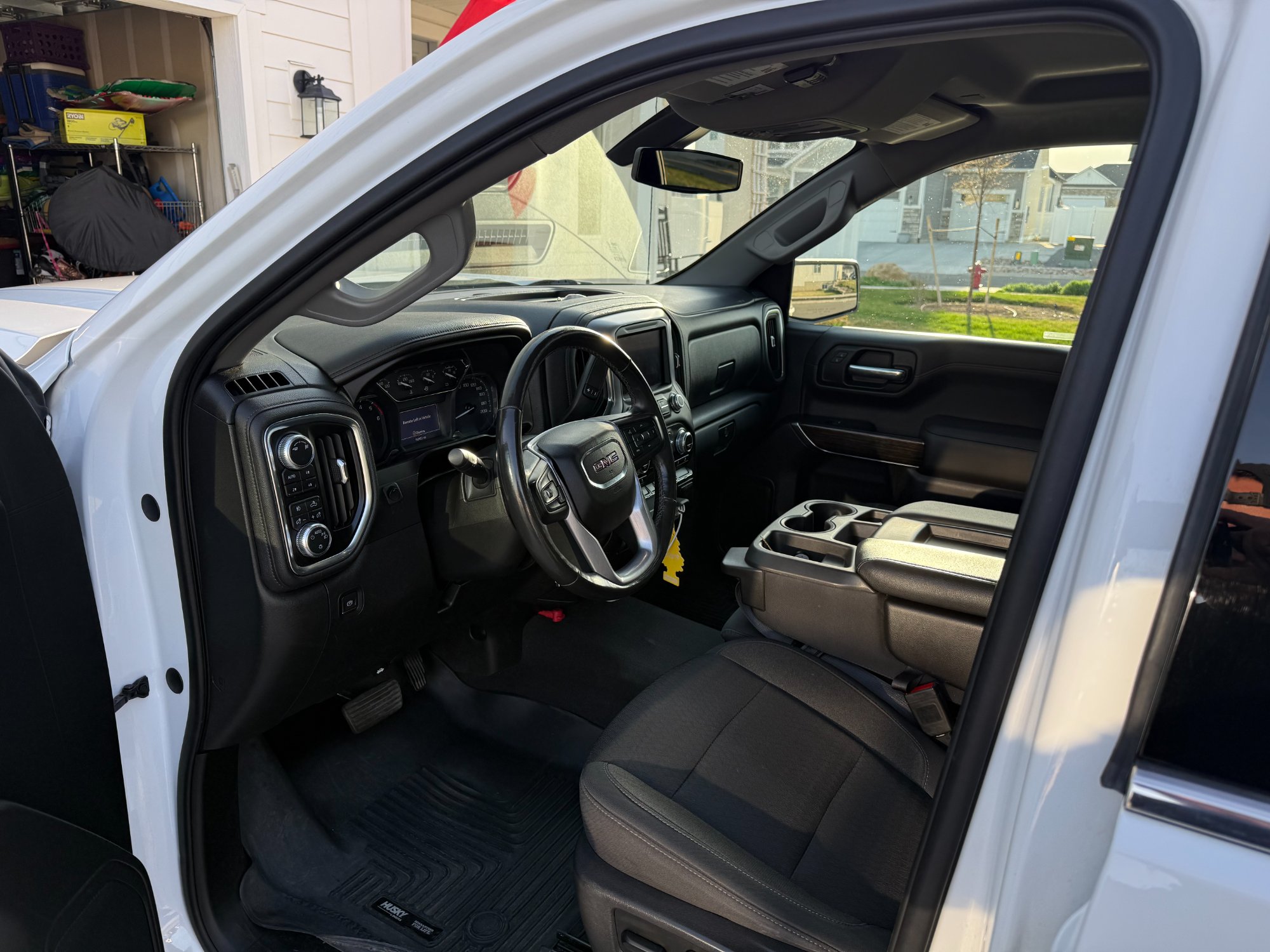 Blanco GMC Sierra