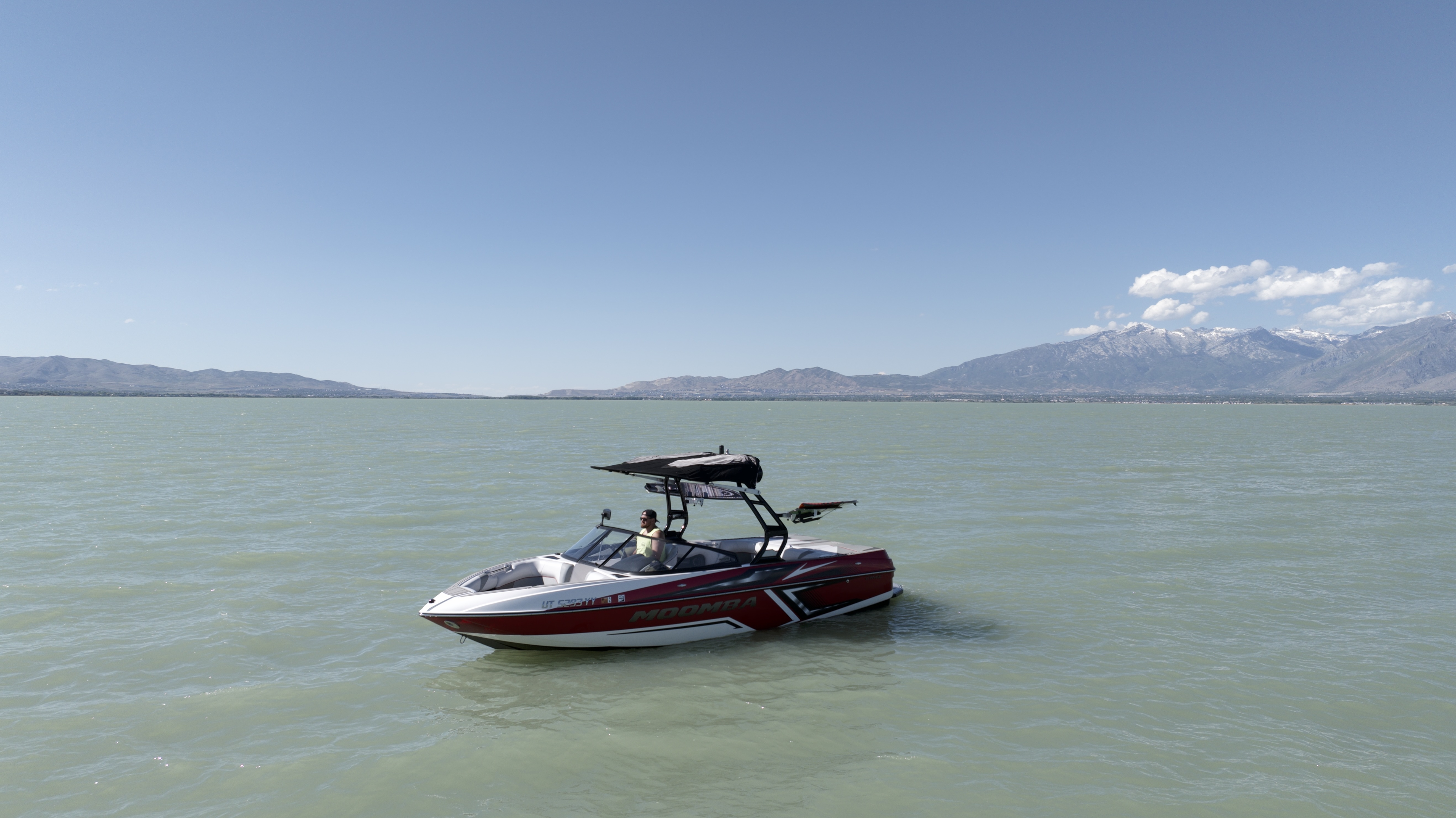 El Gaucho on the water