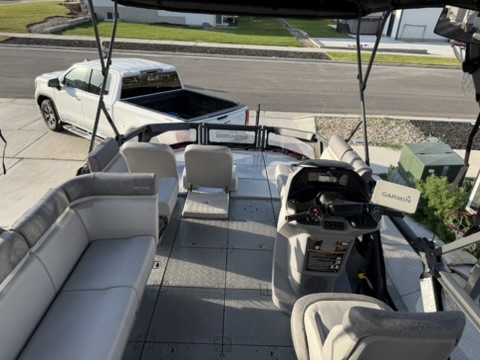 Wedowee helm and console