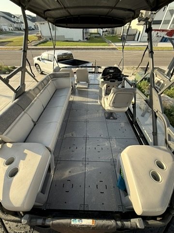 Wedowee interior forward seating